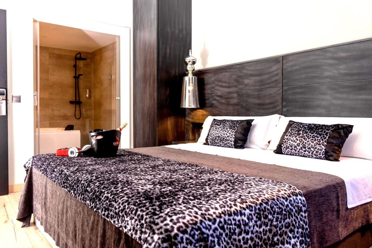 Daos Suites & Terrace Marbella Ngoại thất bức ảnh