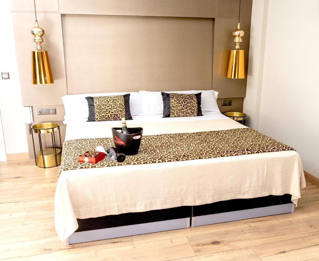 Daos Suites & Terrace Marbella Ngoại thất bức ảnh