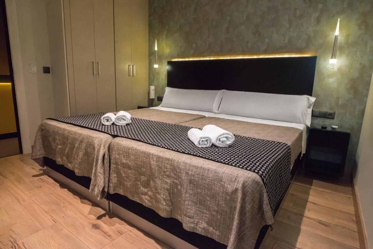 Daos Suites & Terrace Marbella Ngoại thất bức ảnh