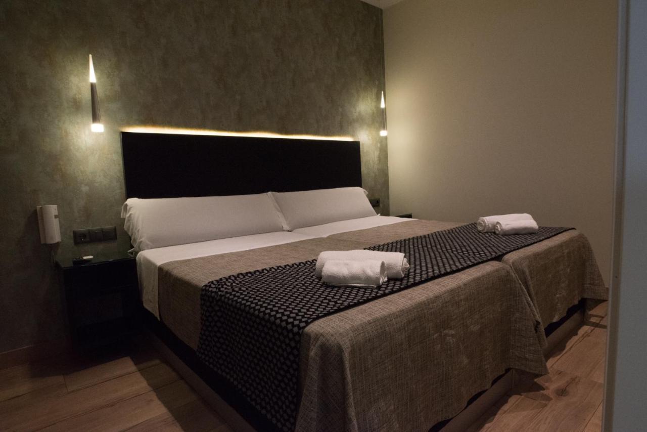 Daos Suites & Terrace Marbella Ngoại thất bức ảnh
