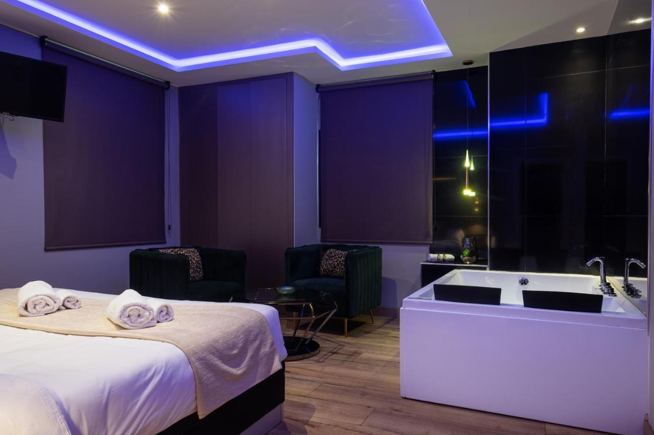 Daos Suites & Terrace Marbella Ngoại thất bức ảnh