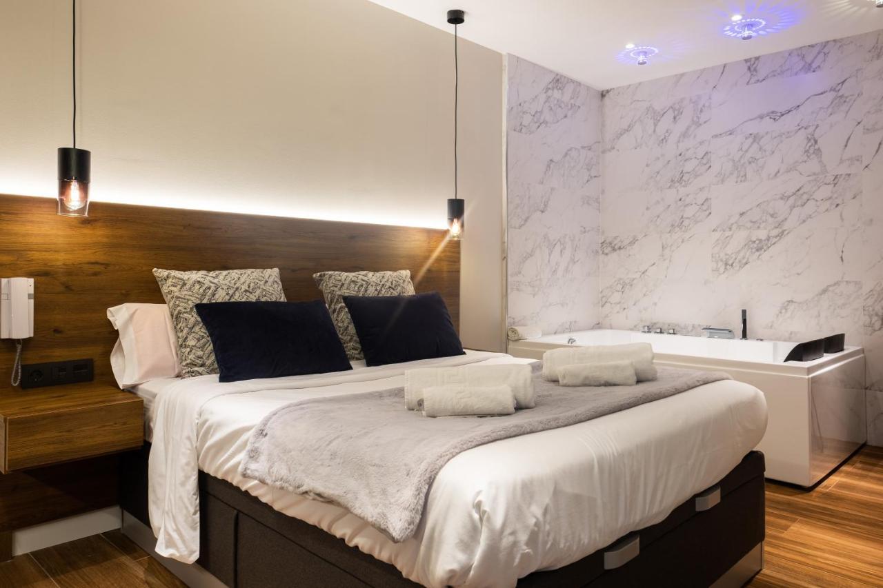 Daos Suites & Terrace Marbella Ngoại thất bức ảnh