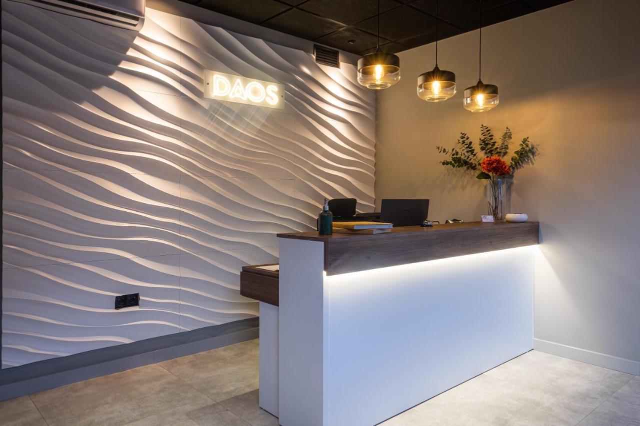 Daos Suites & Terrace Marbella Ngoại thất bức ảnh