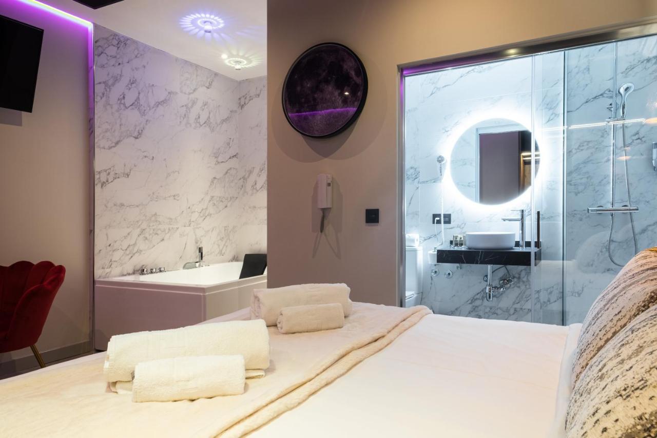 Daos Suites & Terrace Marbella Ngoại thất bức ảnh