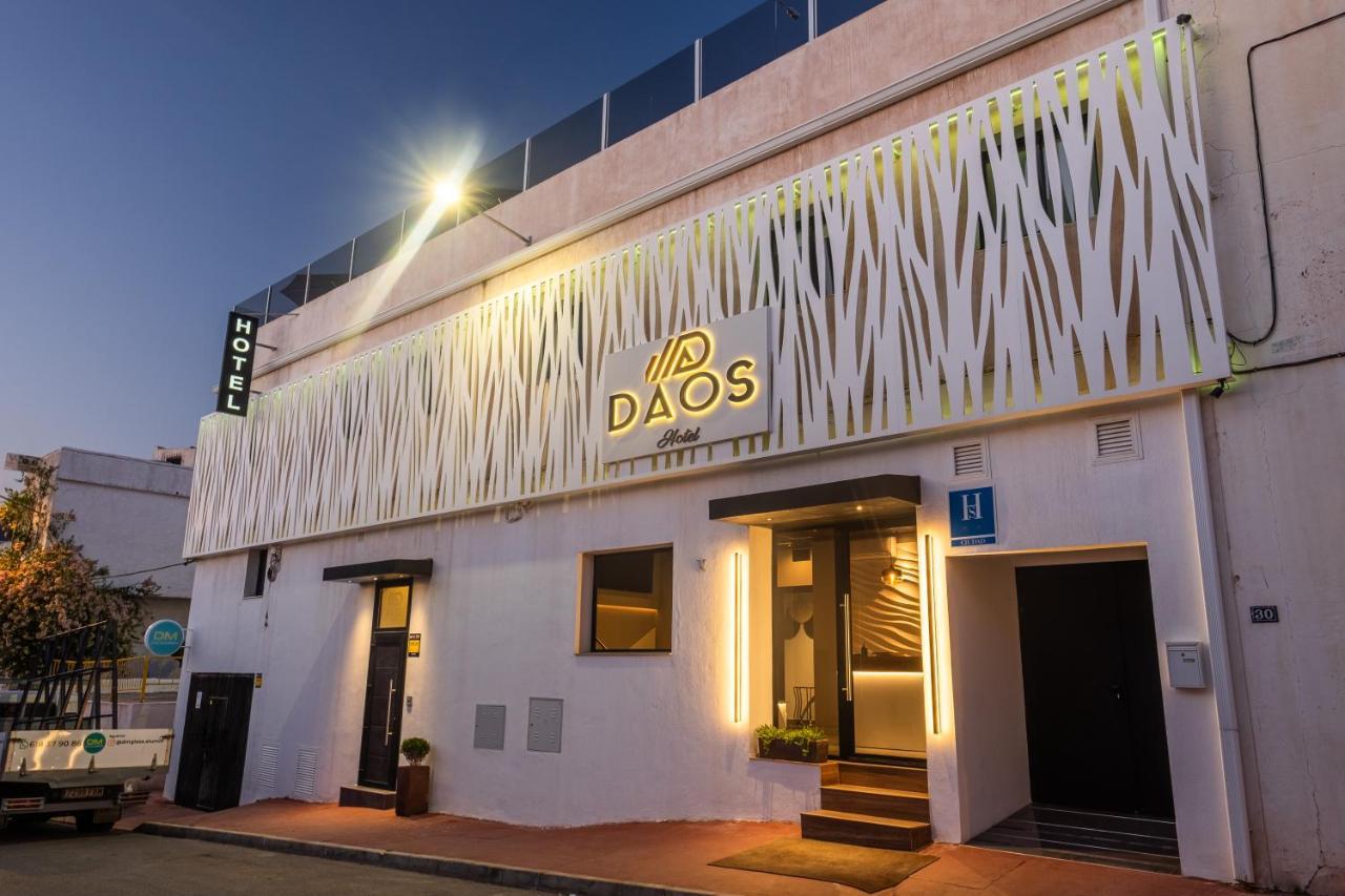 Daos Suites & Terrace Marbella Ngoại thất bức ảnh