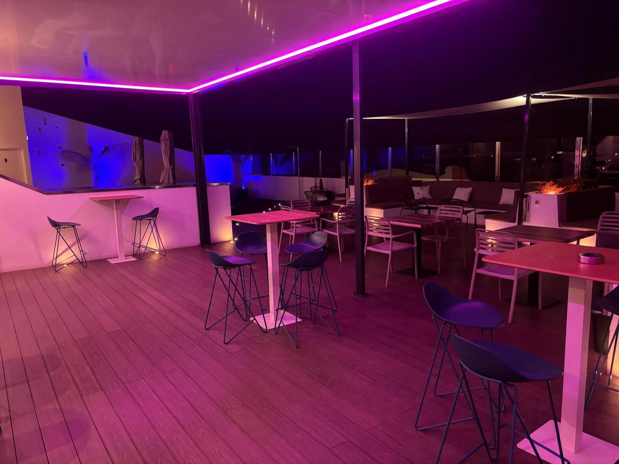 Daos Suites & Terrace Marbella Ngoại thất bức ảnh