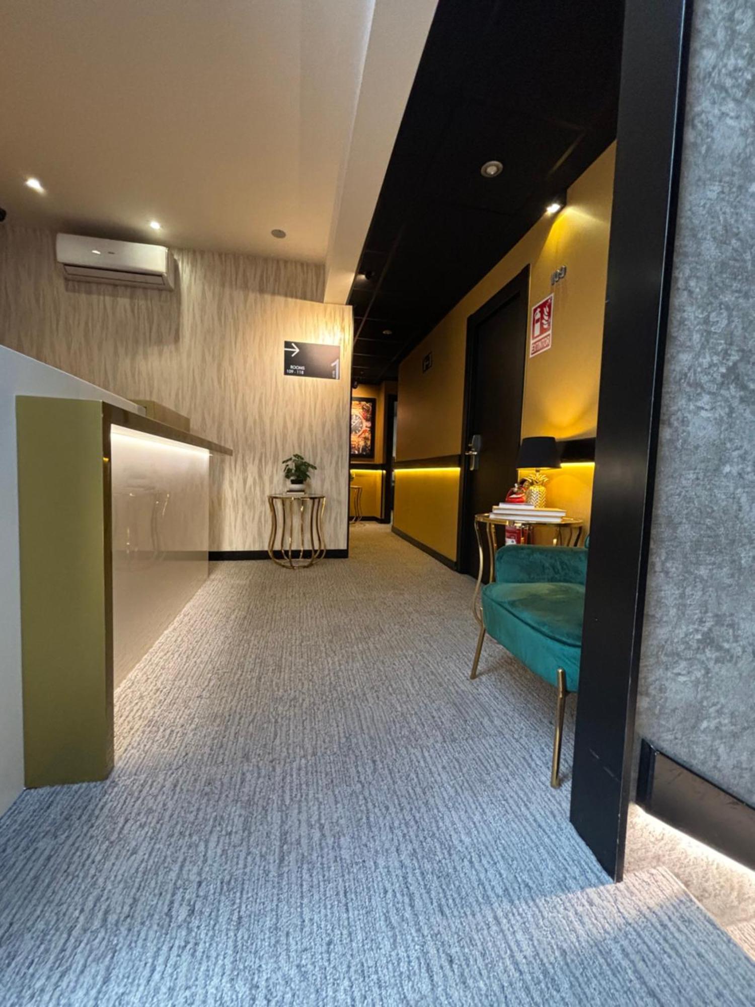 Daos Suites & Terrace Marbella Ngoại thất bức ảnh