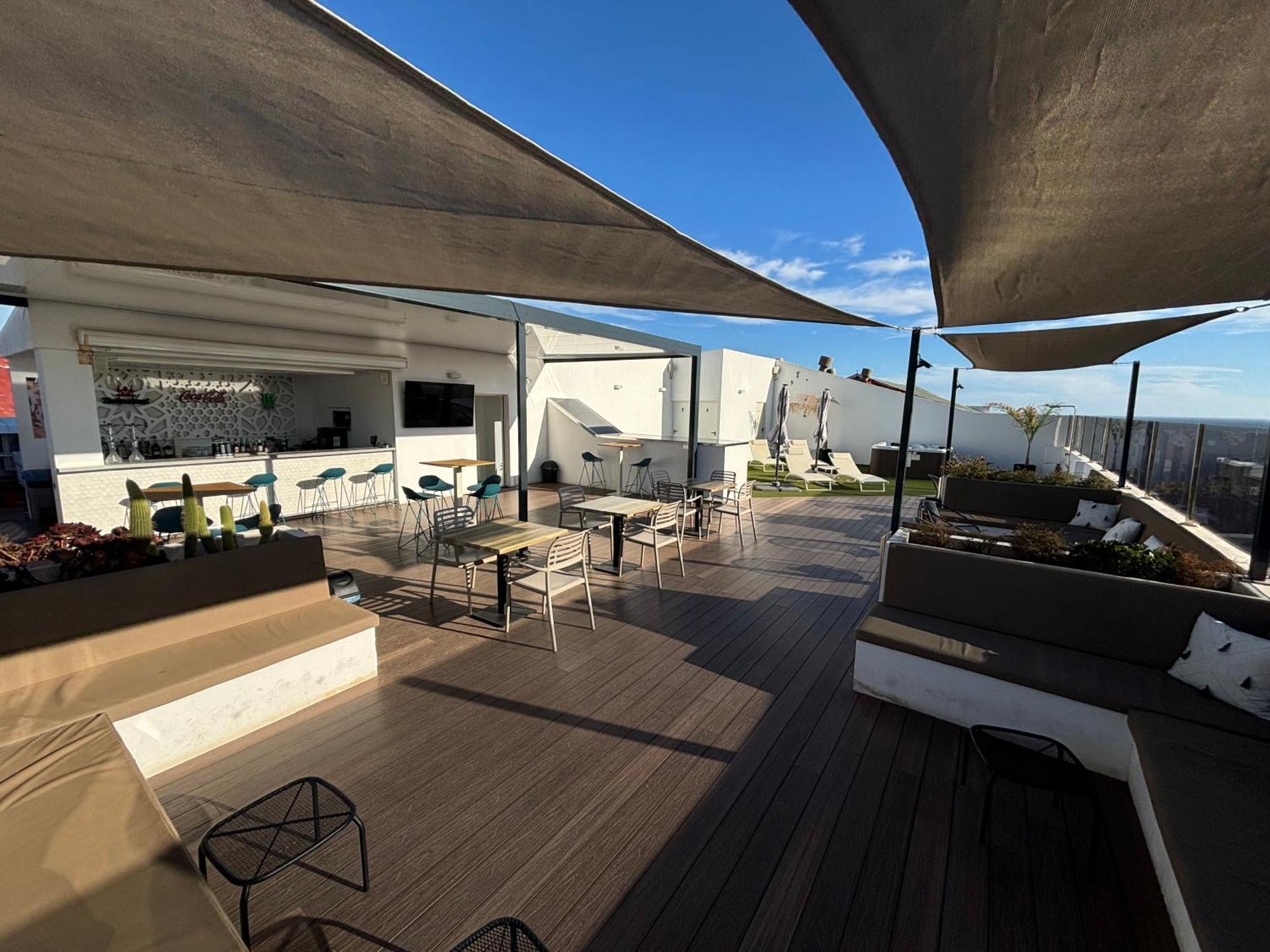 Daos Suites & Terrace Marbella Ngoại thất bức ảnh
